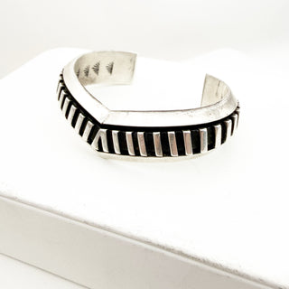 Tom Hawk Sweater Saver Cuff