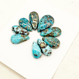 High-grade Persian Turquoise Cabochon Suites