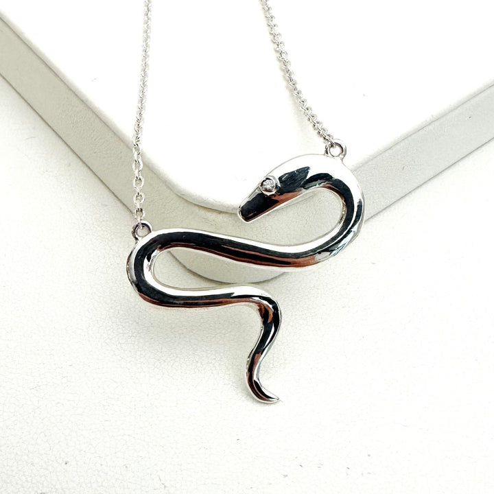 Single Snake Necklace